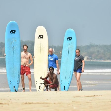 Chez Podi Surf Stay Mirissa Exterior photo
