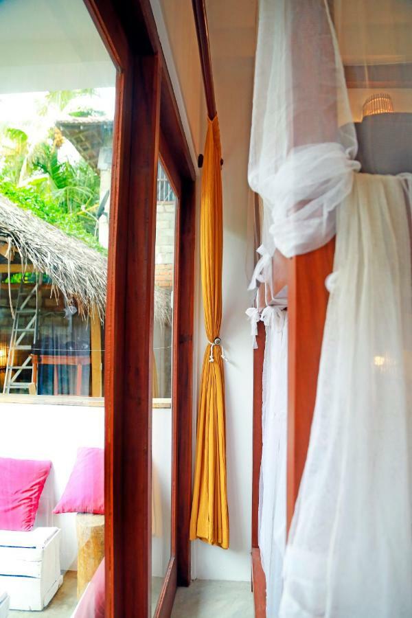 Chez Podi Surf Stay Mirissa Exterior photo